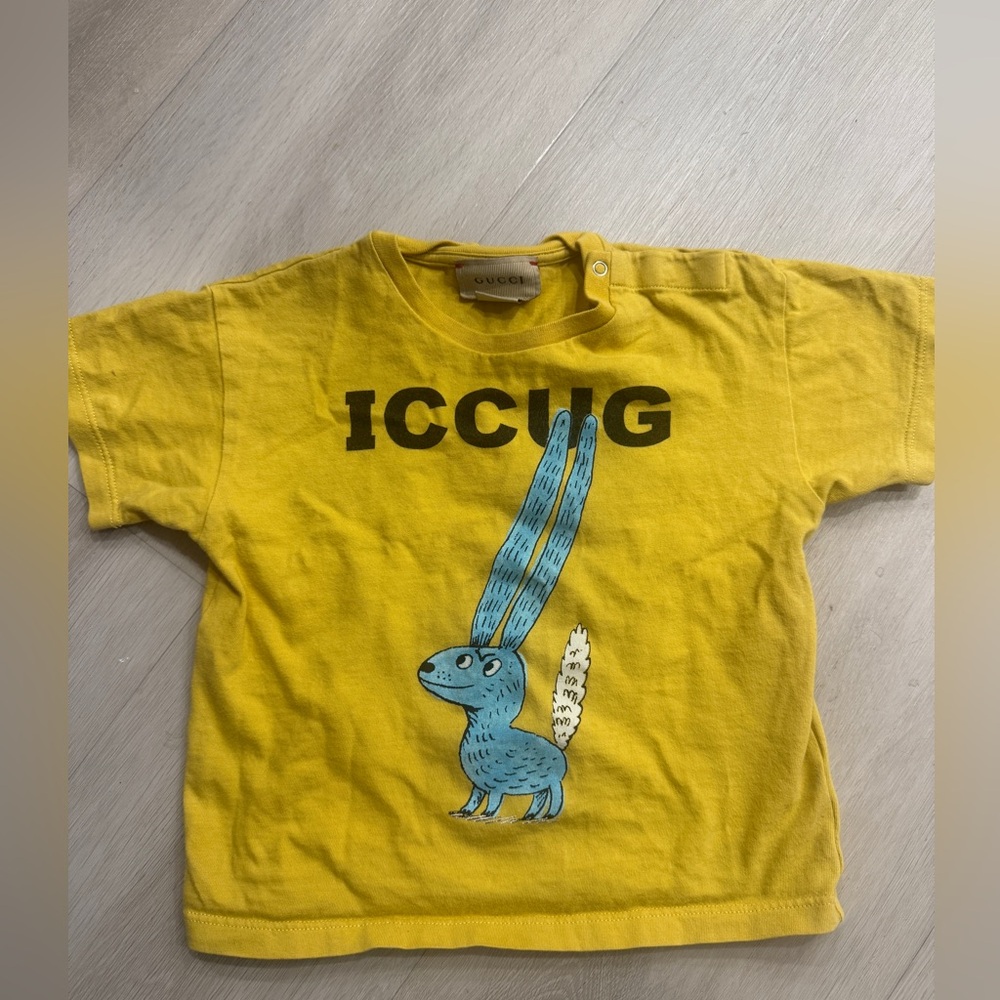 Gucci Freya Hartas Baby T-Shirt in Yellow
